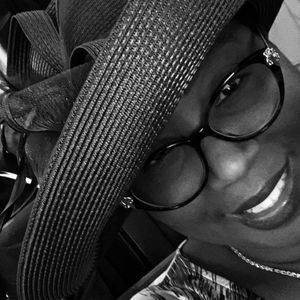 Meet your Posher, Myla